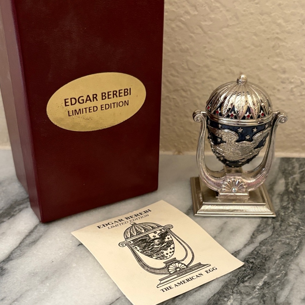 Edgar Bereni “We The People Egg”
